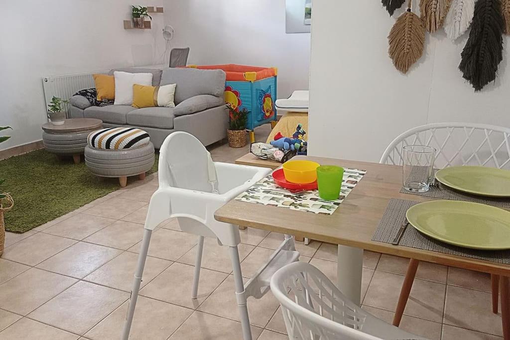 Relaxing Studio Apt, 1 min to Highway, Parking