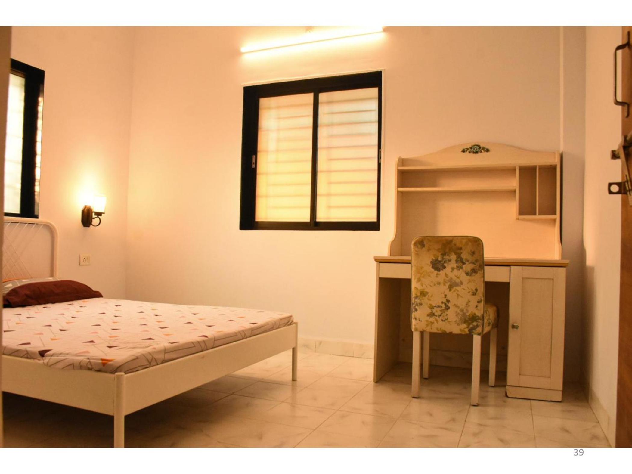 REET VILLA