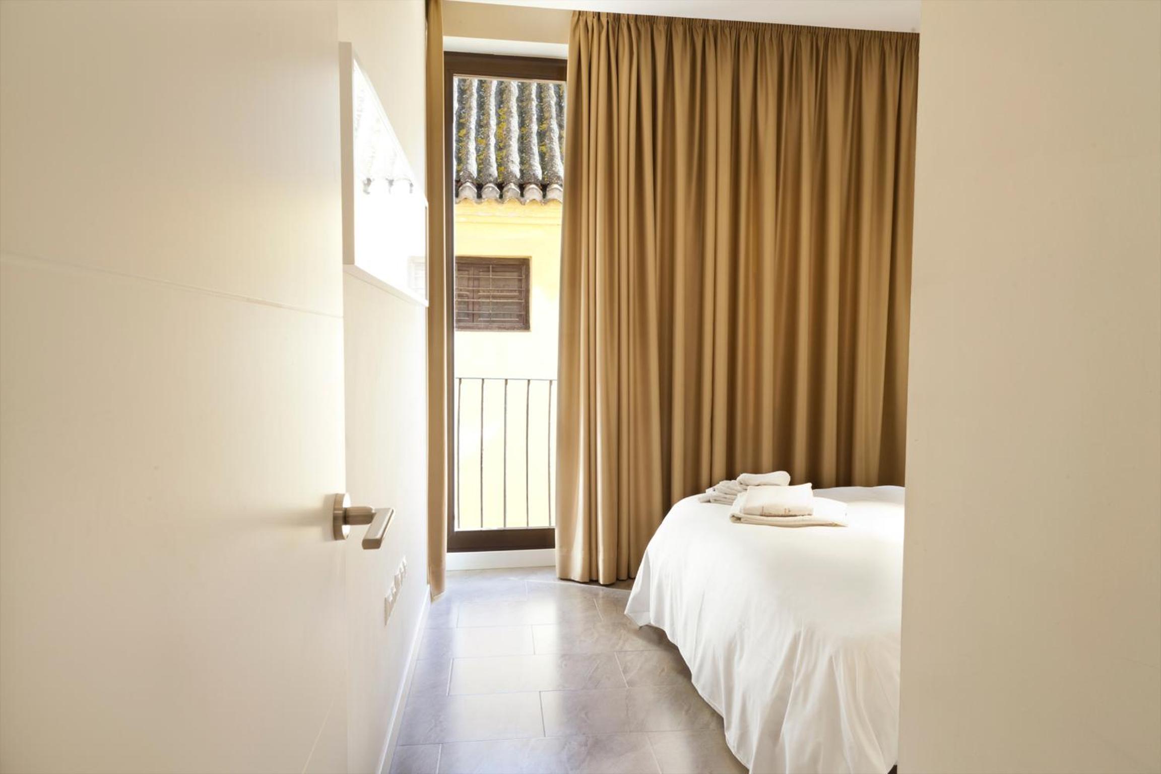 Apartamentos Pinar Málaga Centro - Carretería
