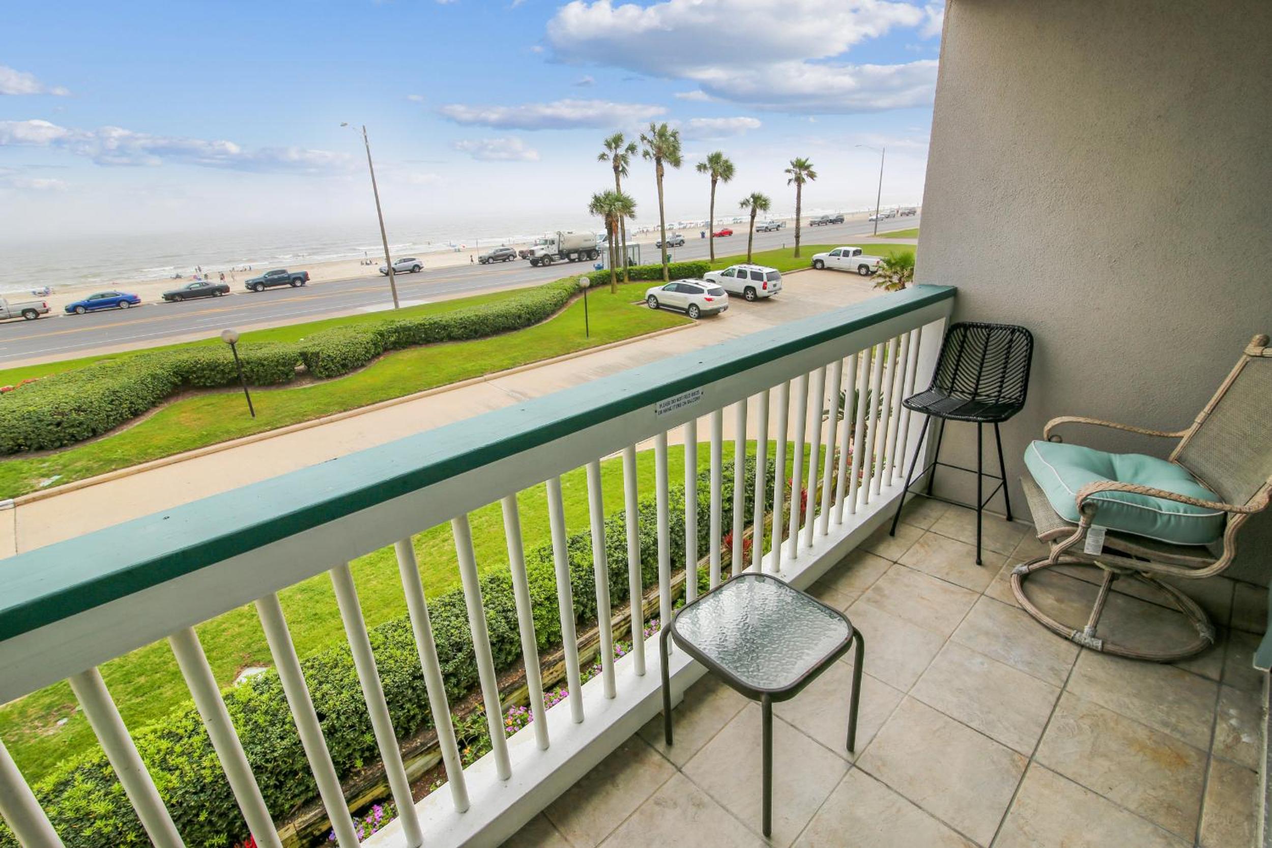 Casa del Mar Galveston by VTrips
