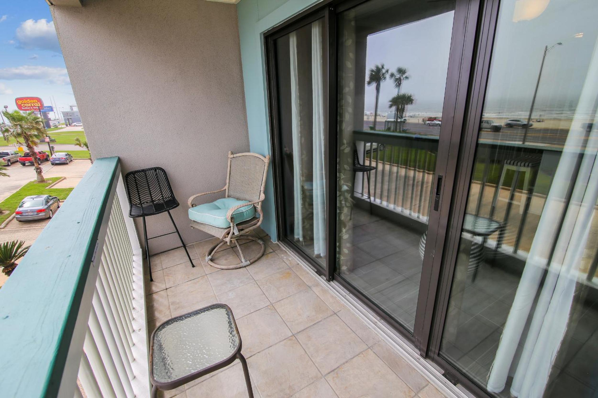 Casa del Mar Galveston by VTrips
