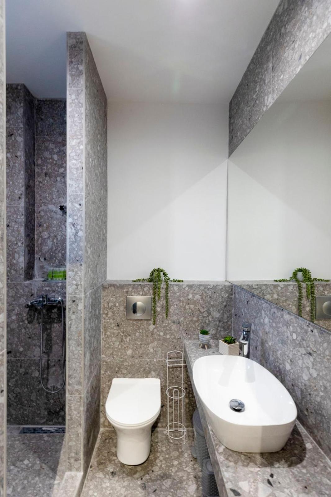 TwinStars Superior Apartment