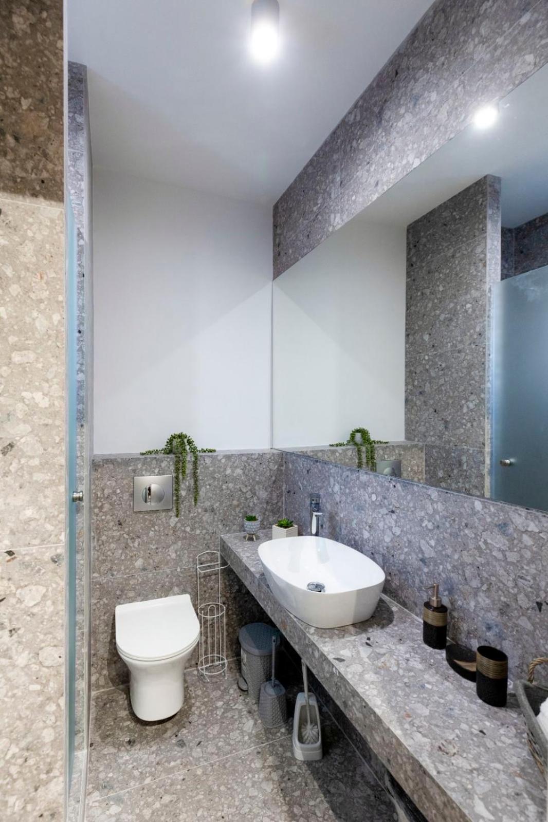 TwinStars Superior Apartment