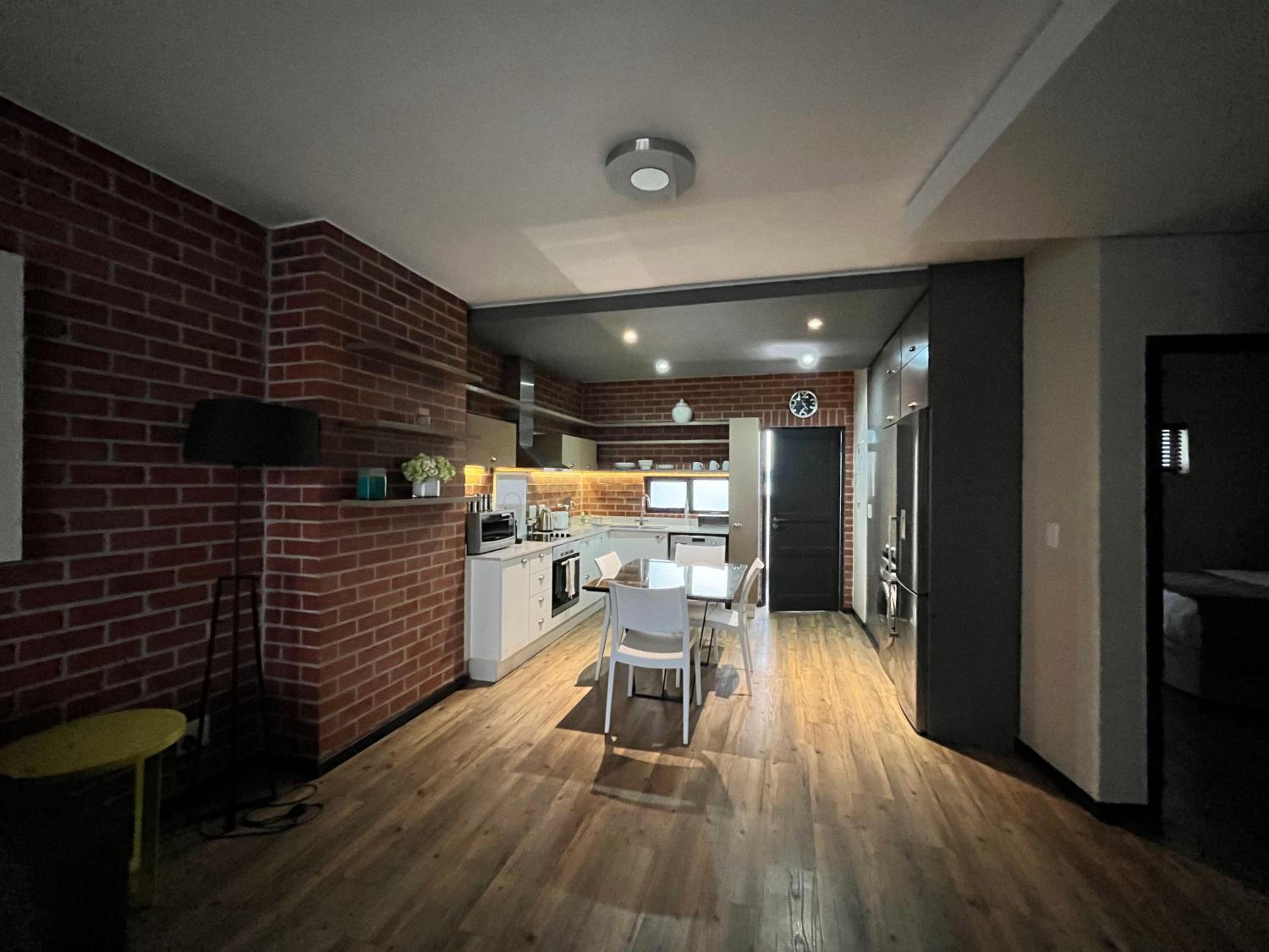 The Vantage Serviced Apartment Collection