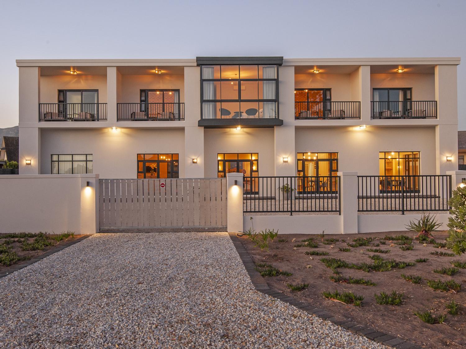 Glow Boutique Suites & Guesthouse