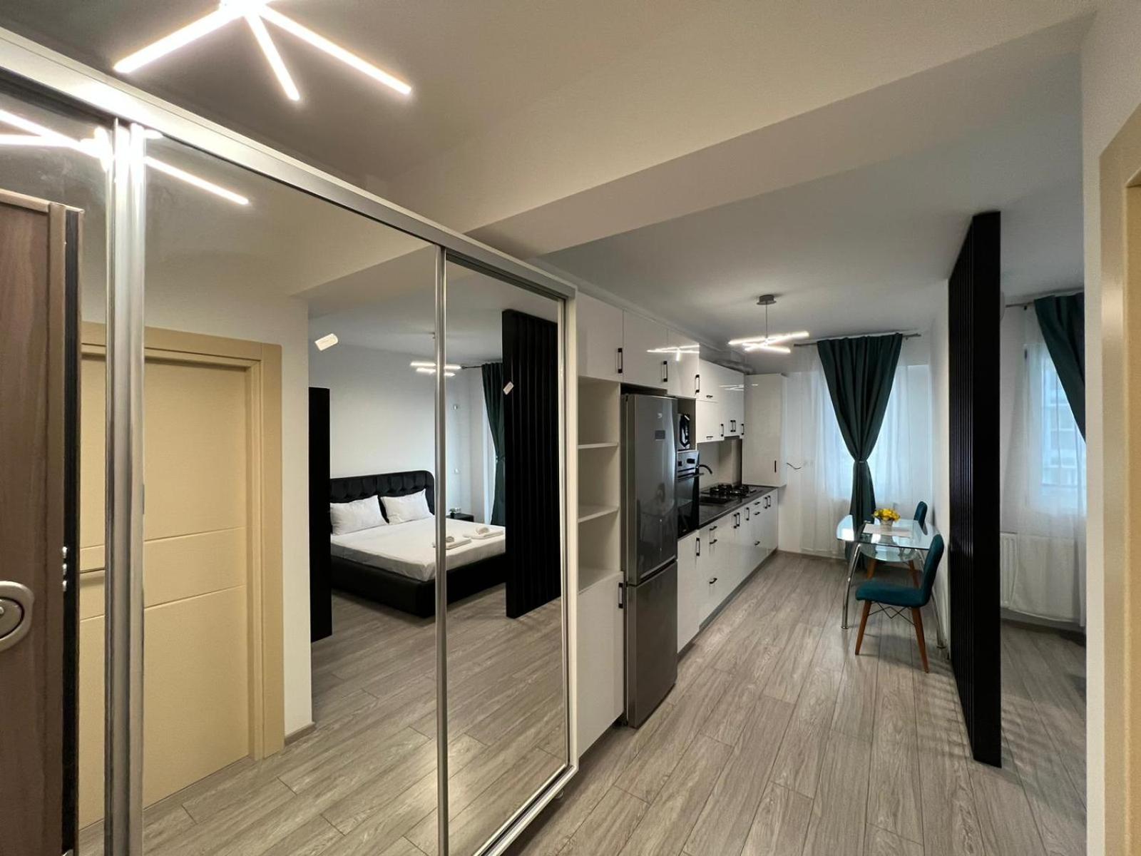 Perfect Host Palas view 3