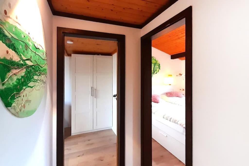 Ferienhaus LENA im Sauerland direkt am Hennesee