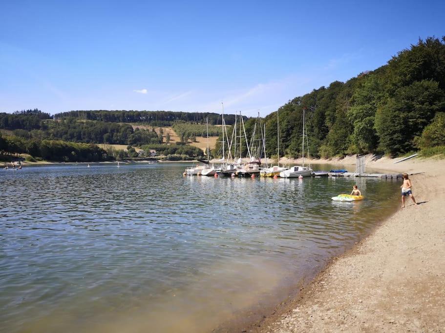 Ferienhaus LENA im Sauerland direkt am Hennesee