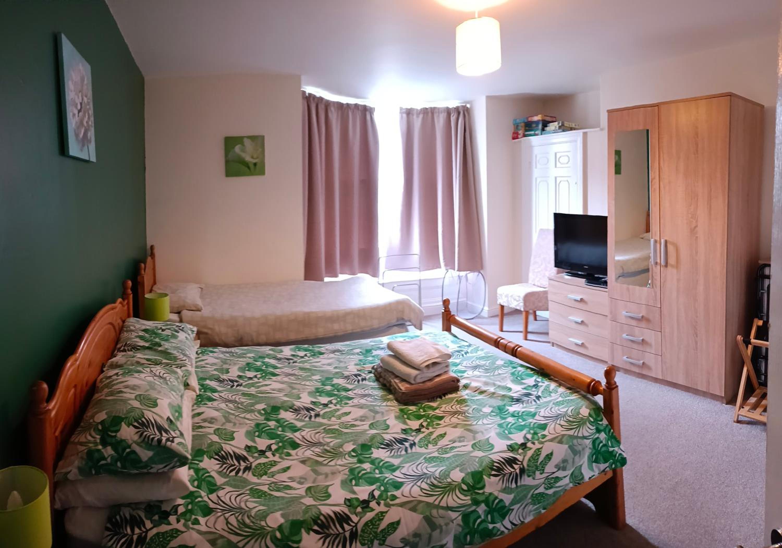 Apartment 1, Hildegard House, 27 Skinner St, YO21 3AH view 5