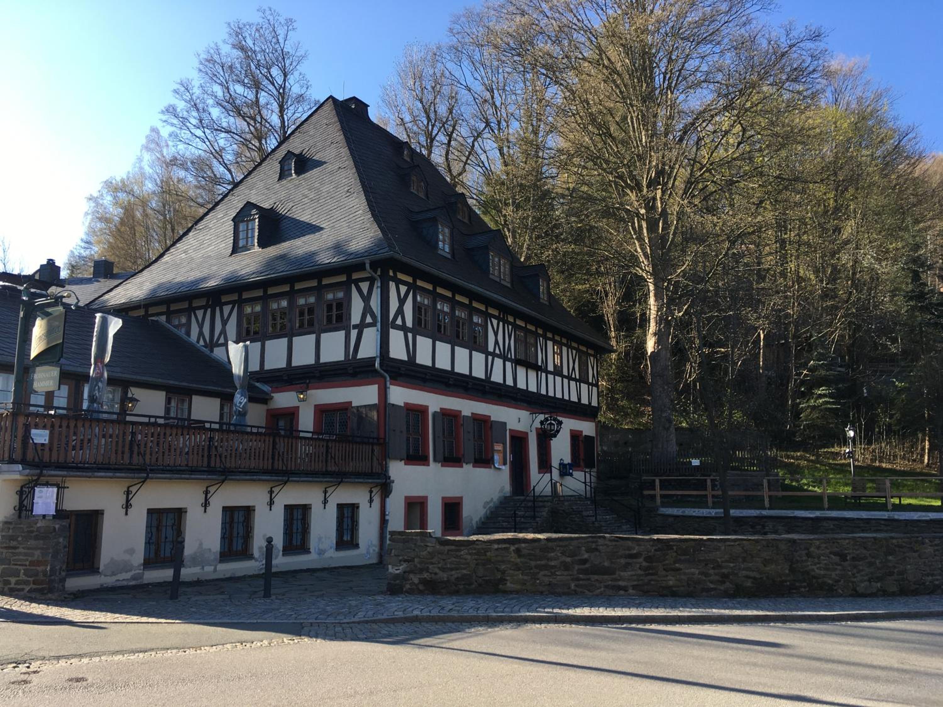 Der graue Salon