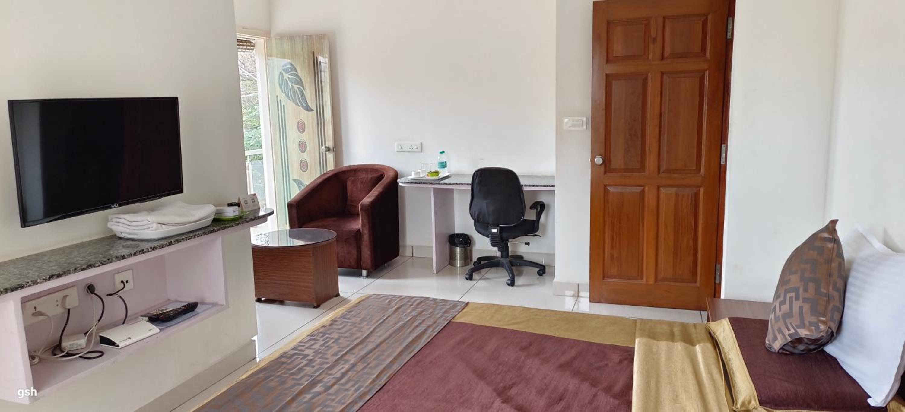 Sugamya Corner Guesthouse view 4