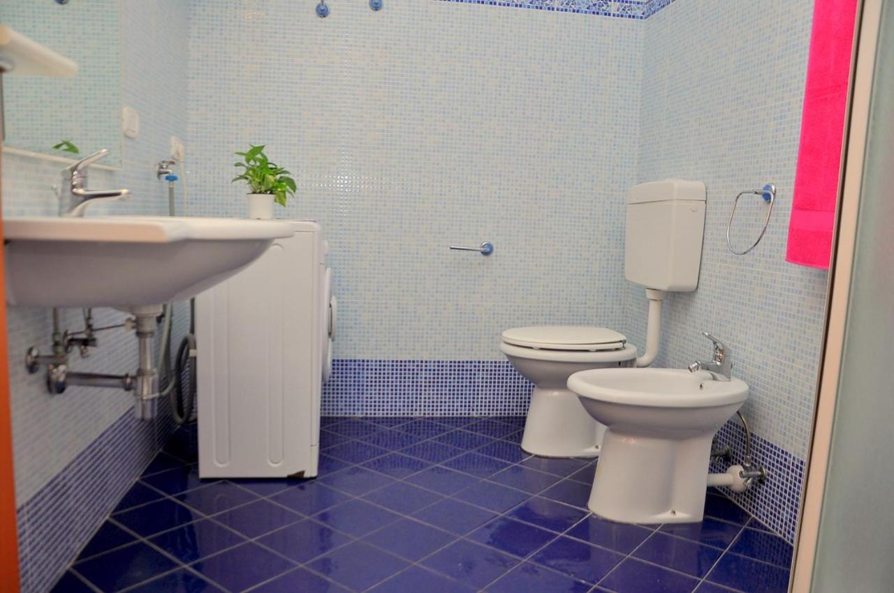 Renewed flat in a seafront building with pool
