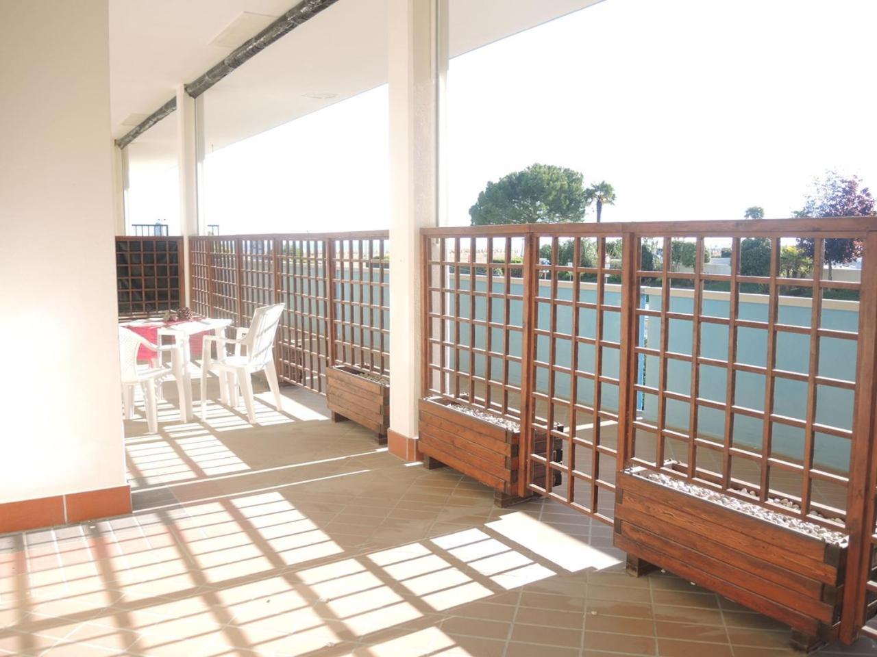 Renovated flat next to the beach-Beahost photo 4