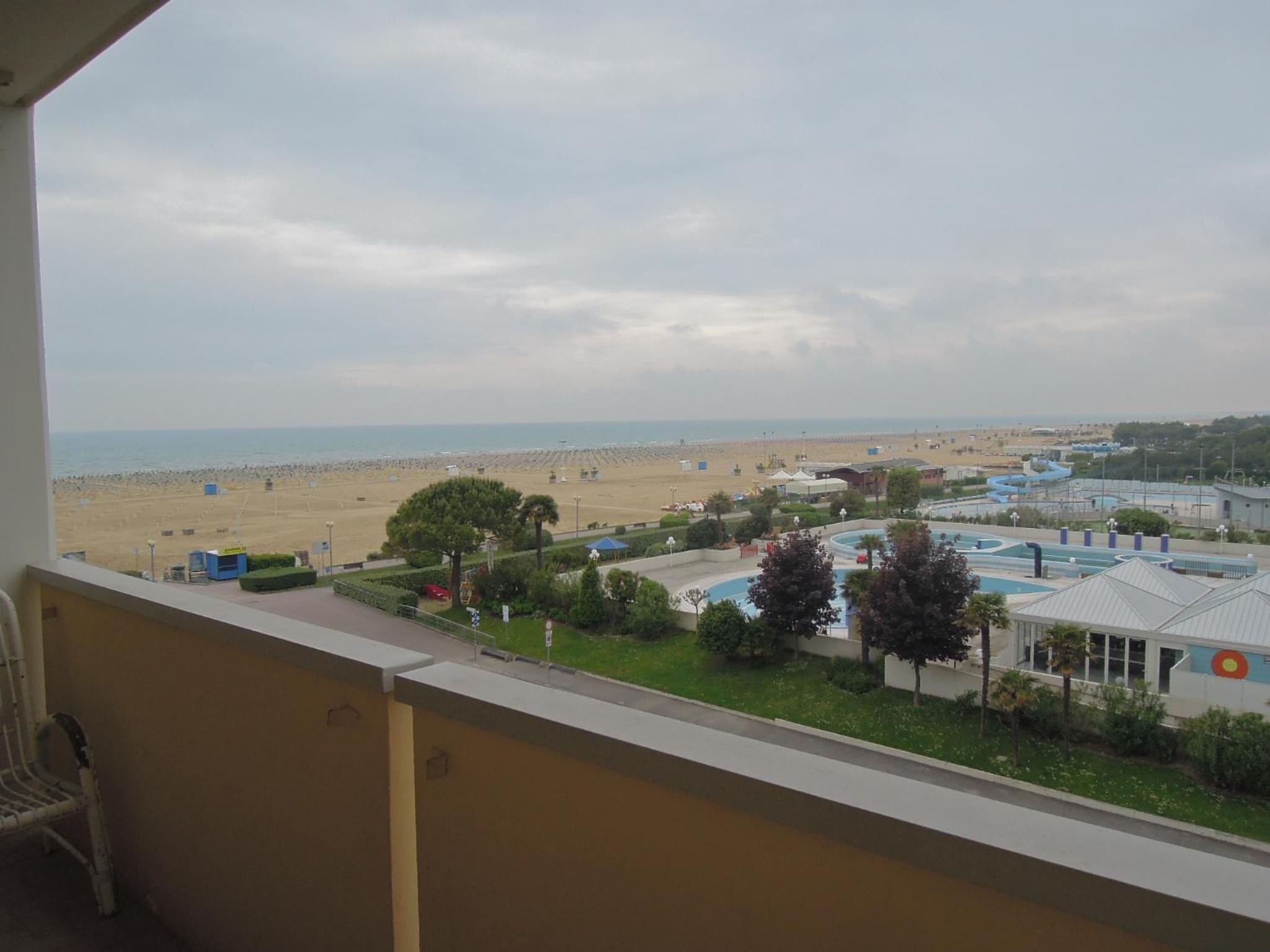 Adorable flat with large terrace overlooking the sea view 5