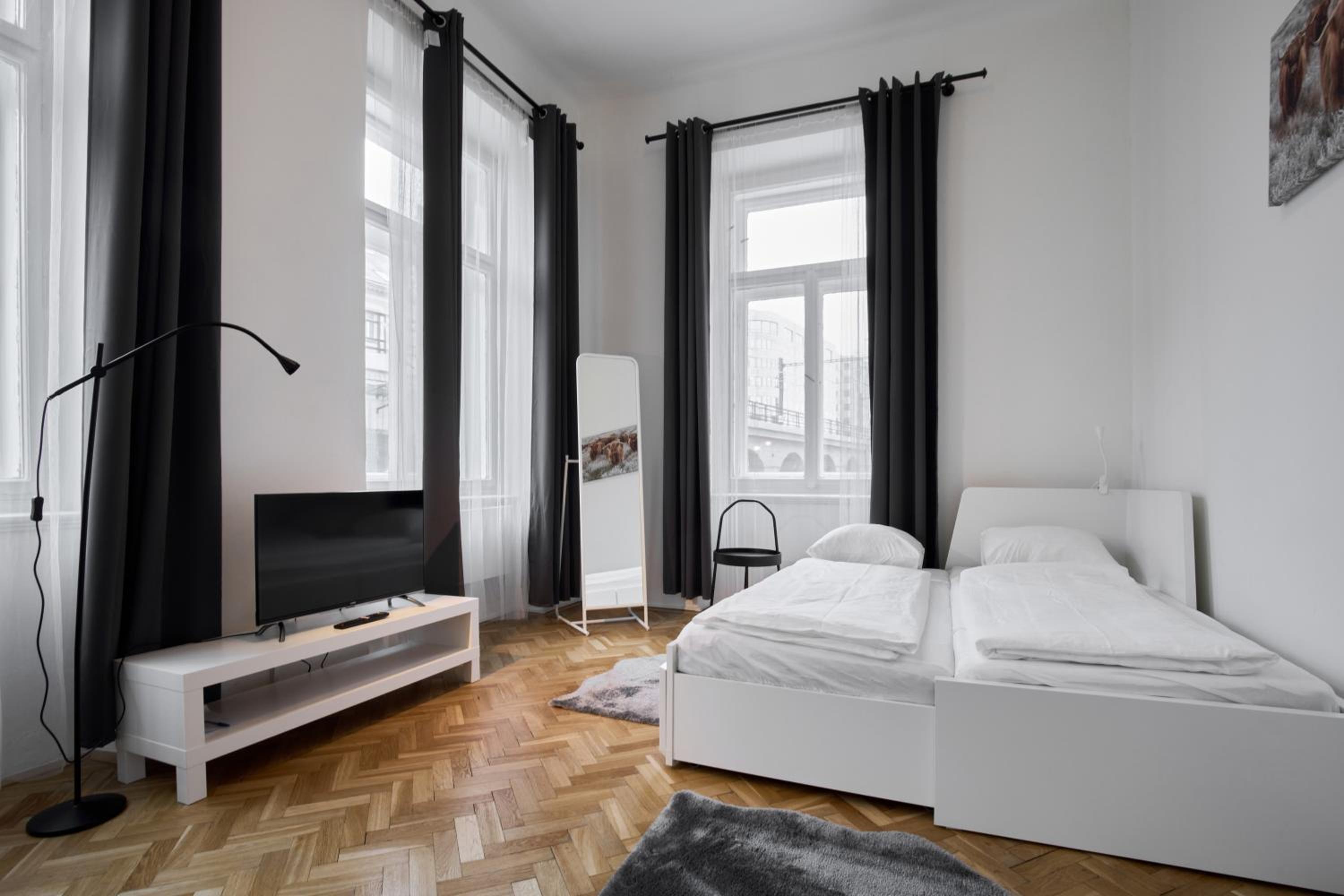 Archibald Flats Prague