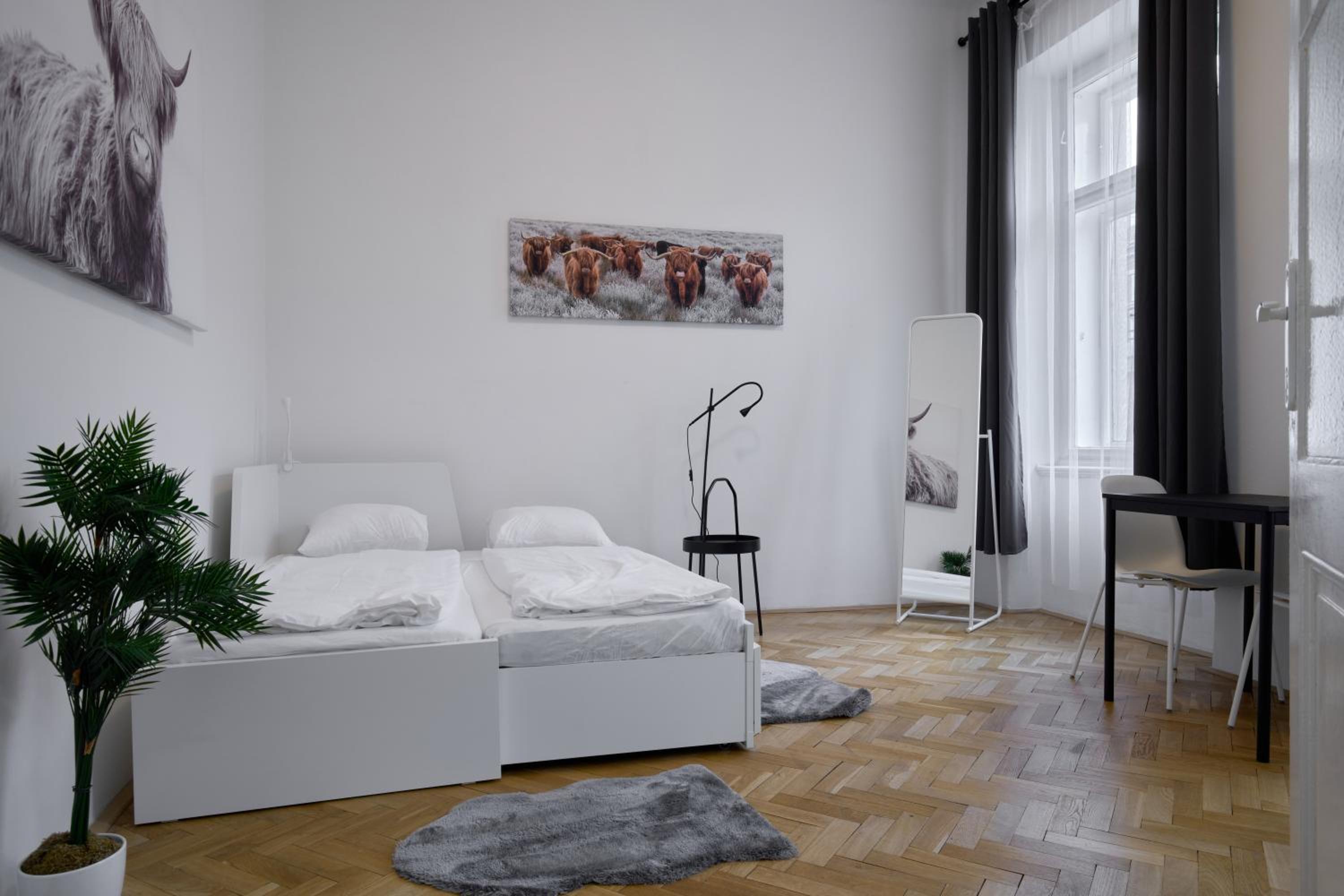 Archibald Flats Prague
