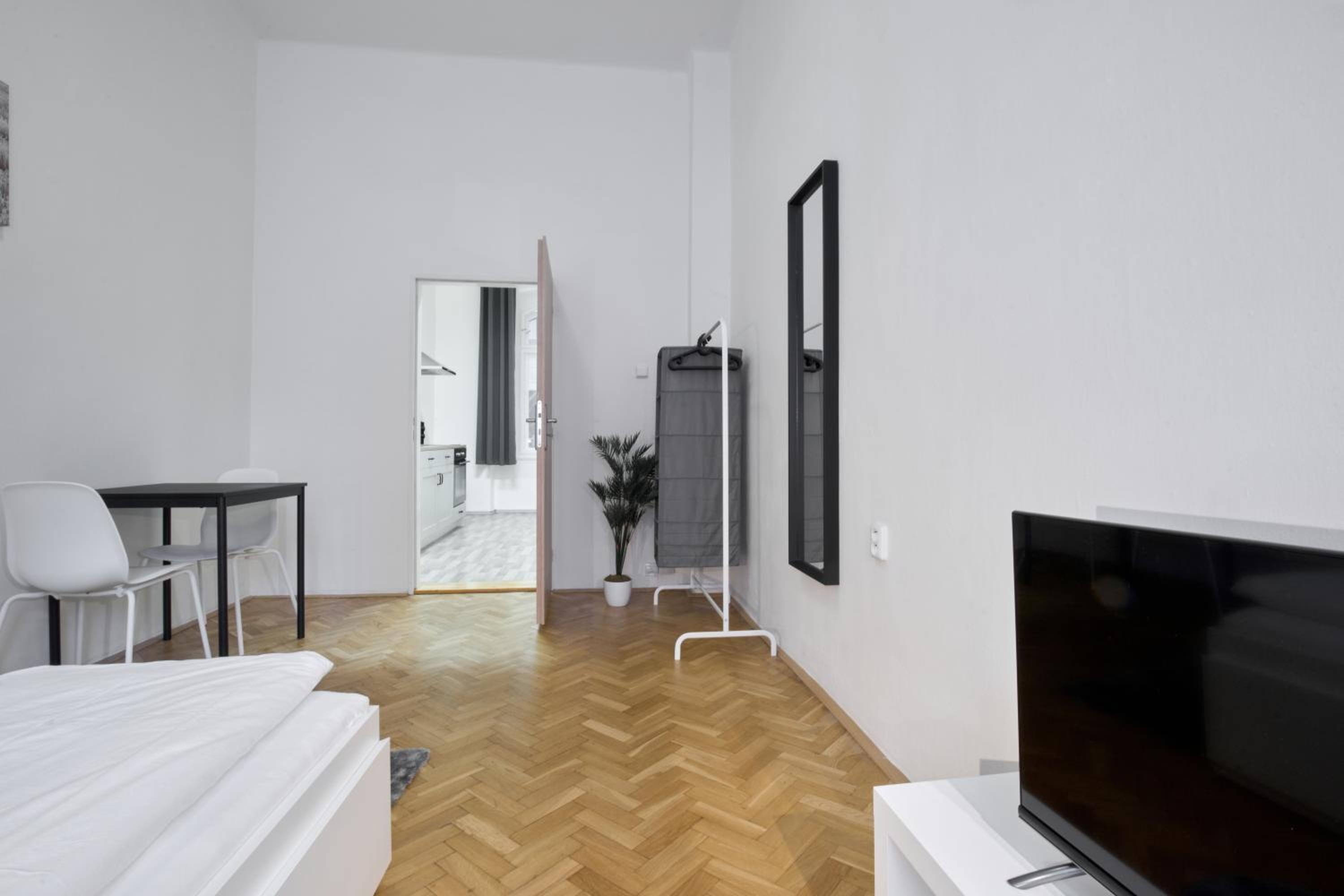 Archibald Flats Prague