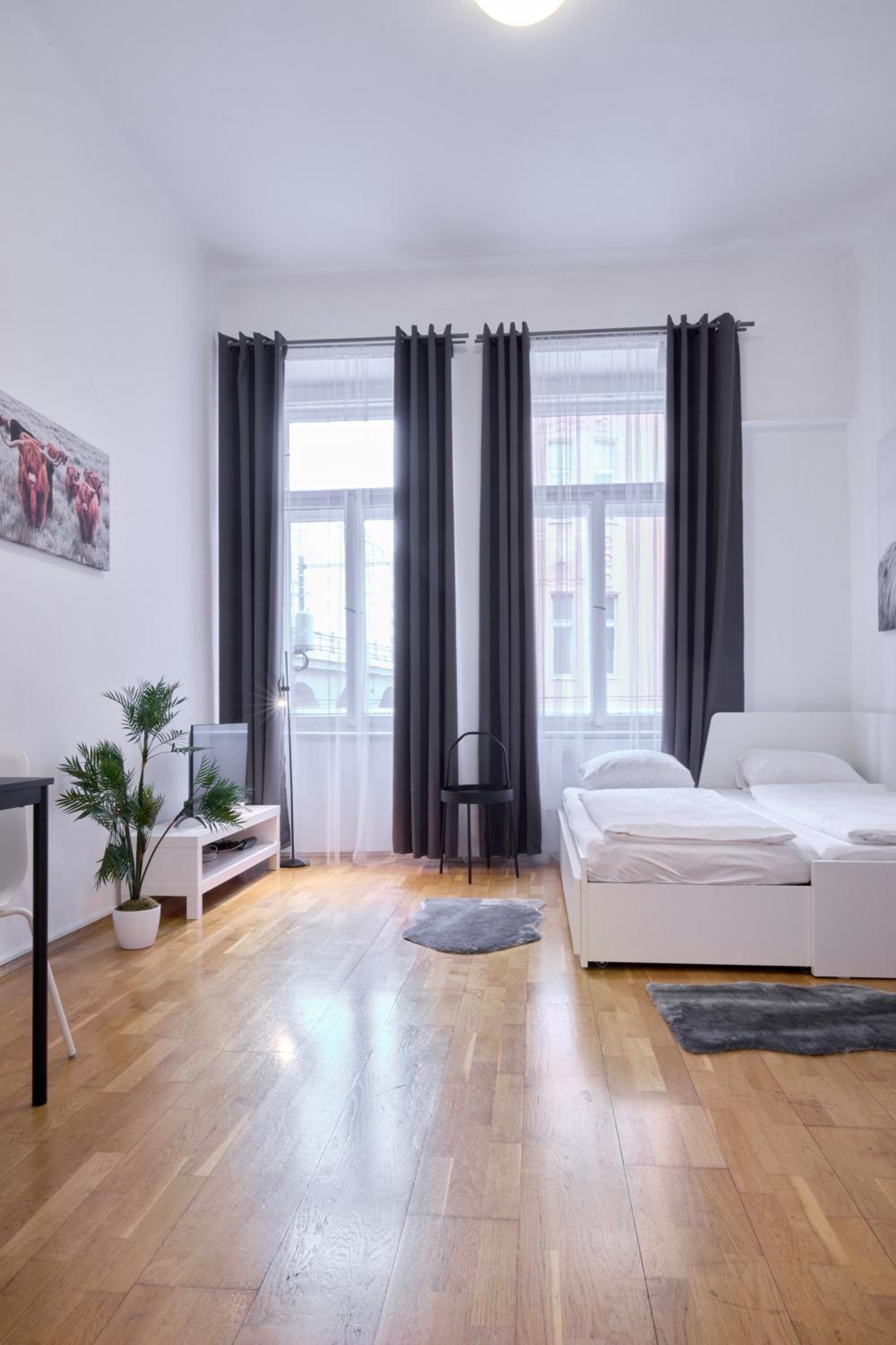 Archibald Flats Prague