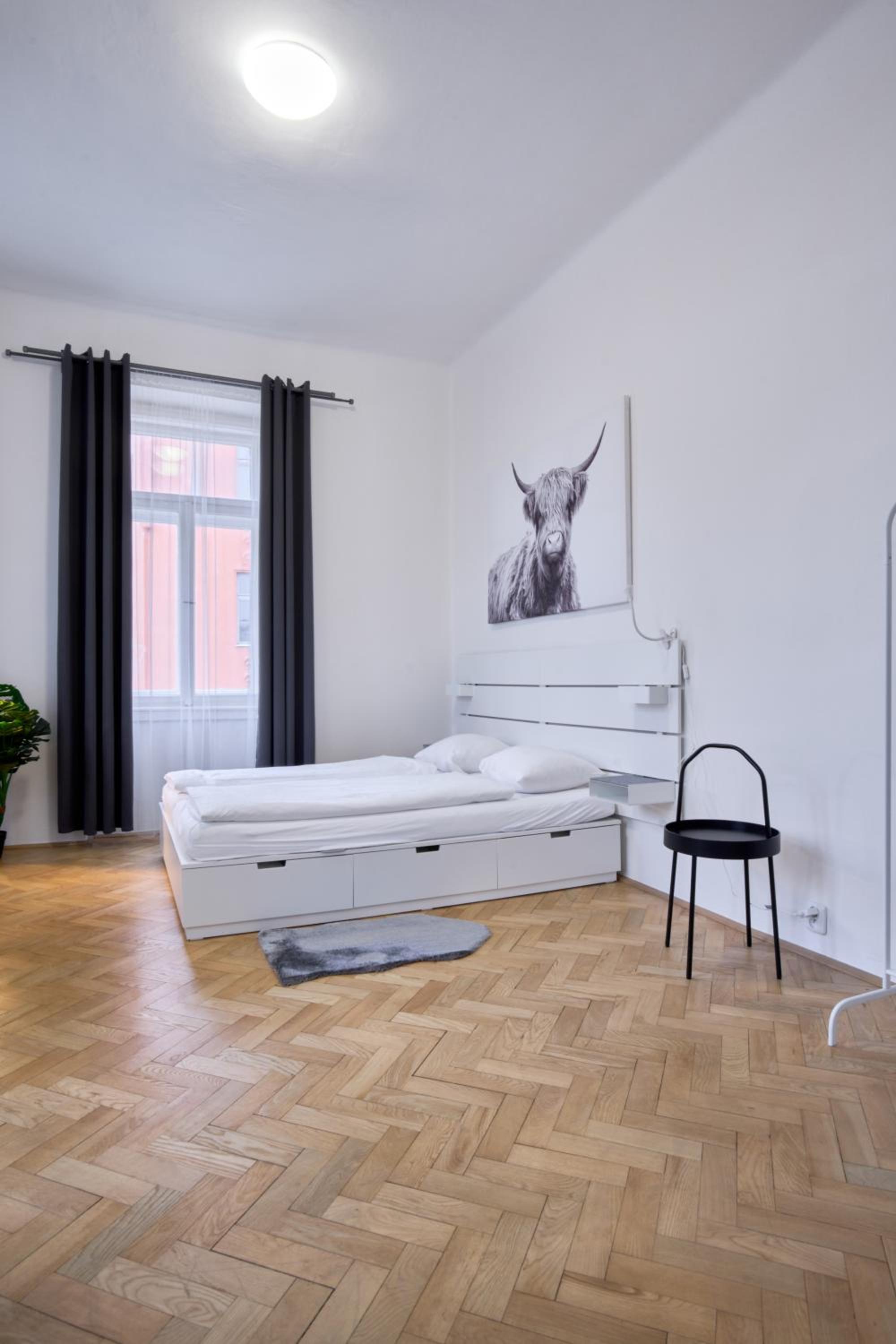 Archibald Flats Prague