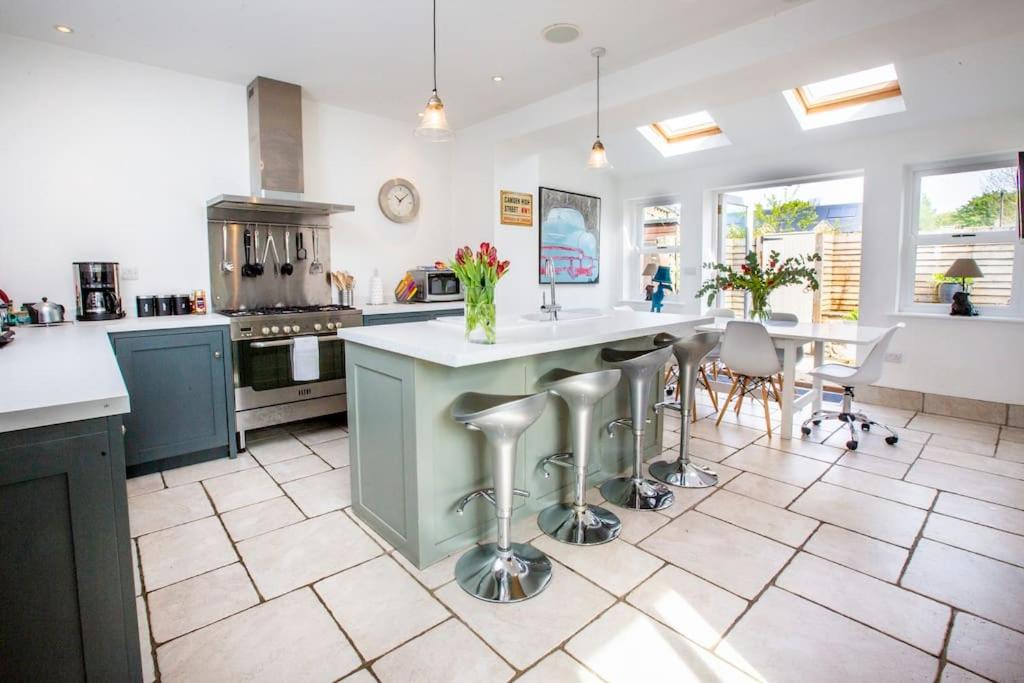 SUNNYBECK COTTAGE Award winning DOG friendly view 4