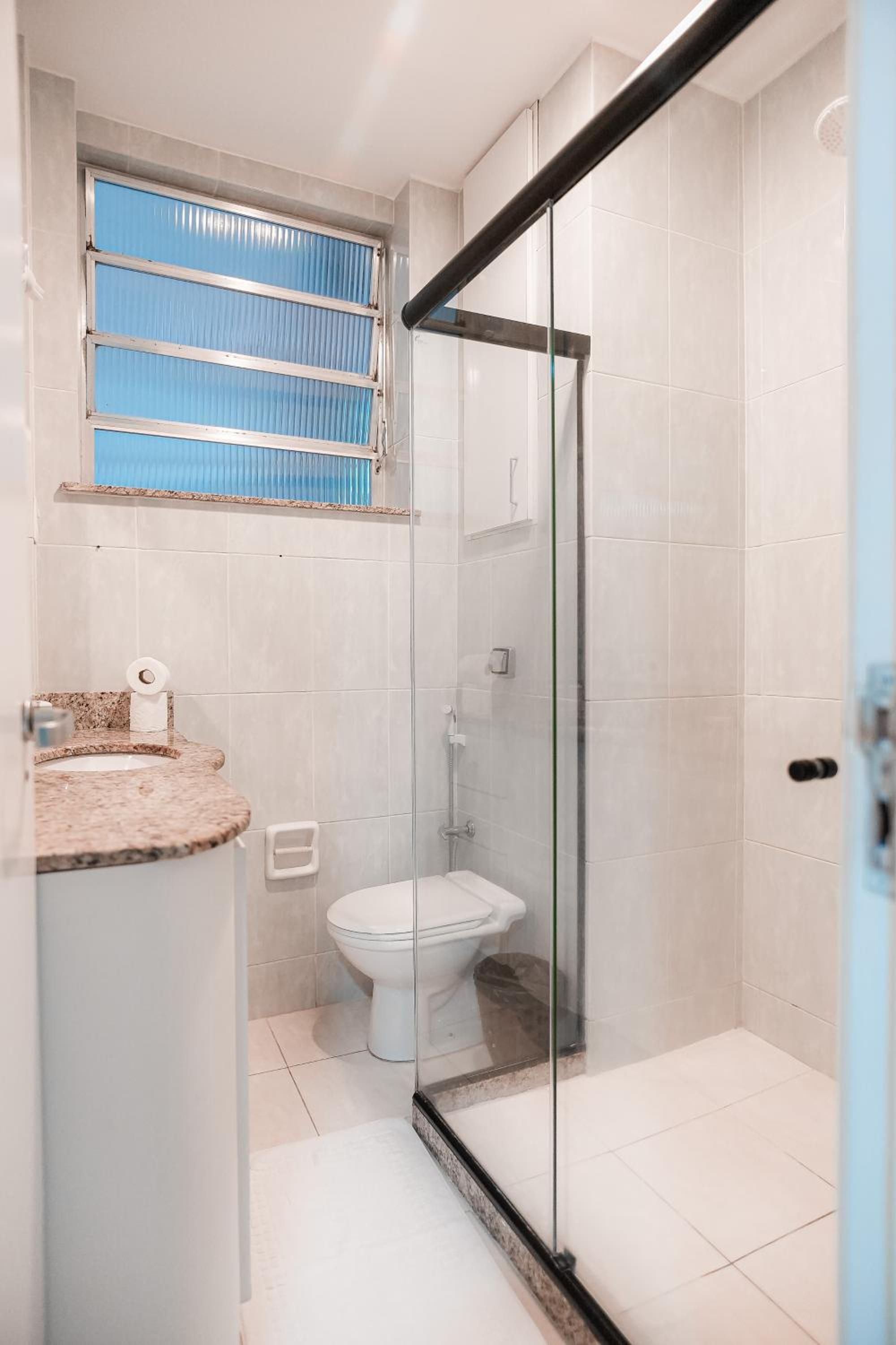 Apartamento confortável na quadra da praia