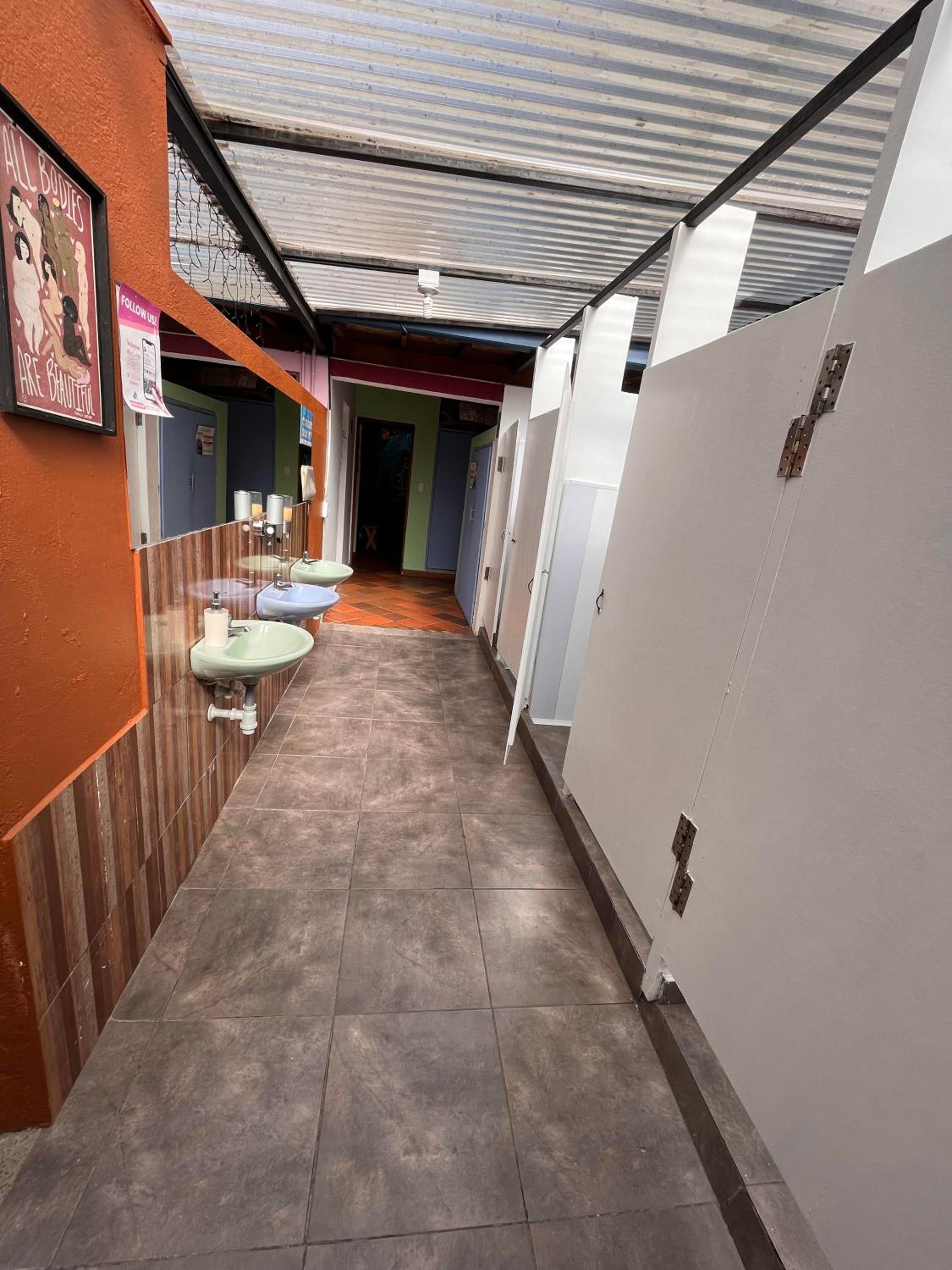 Yolo Hostel Medellin