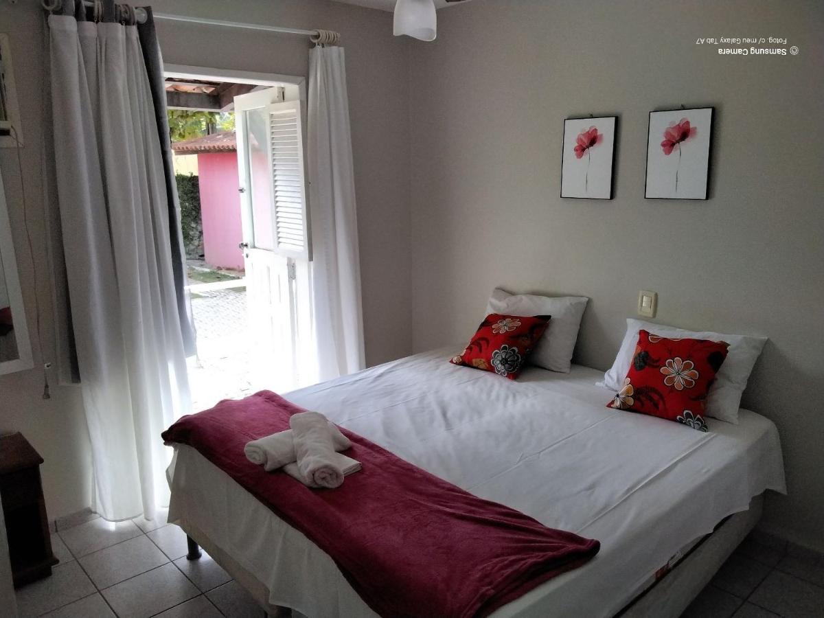 PRAIA DE TAPERAPUA - Flat em Condominio a 300 metros da praia
