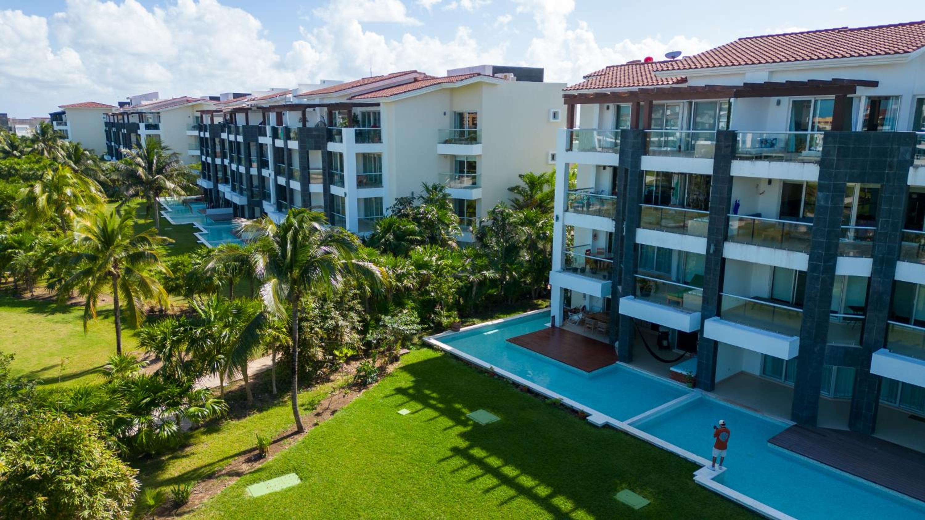 Hotel Stunning Ocean Front By Condo Boutique - Image 1