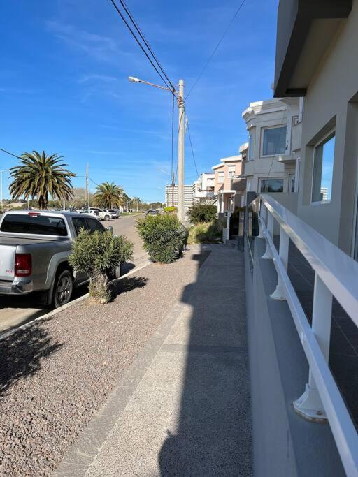 Frente a la playa, encantador departamento en PB