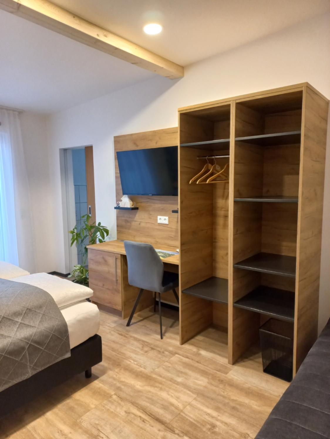 Laudach INN