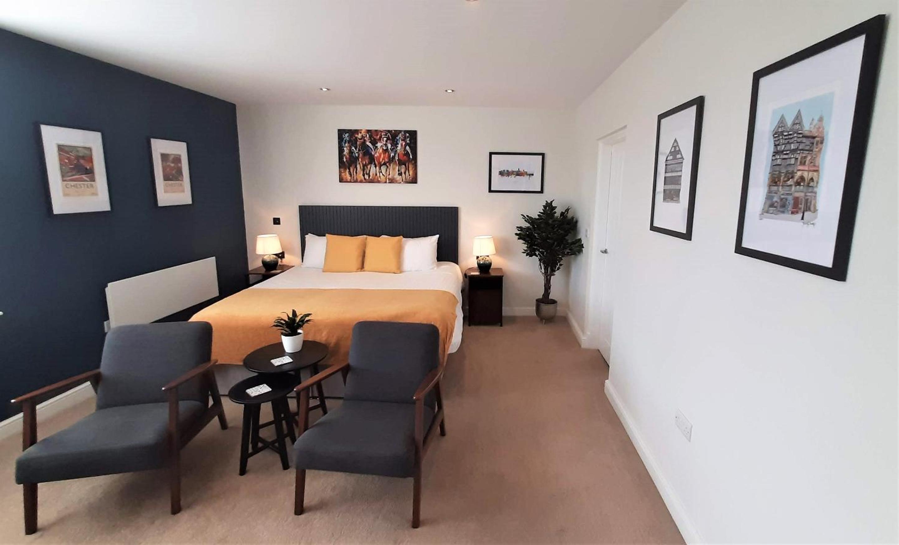 Riverside Studios in the Centre of Chester, photo 27