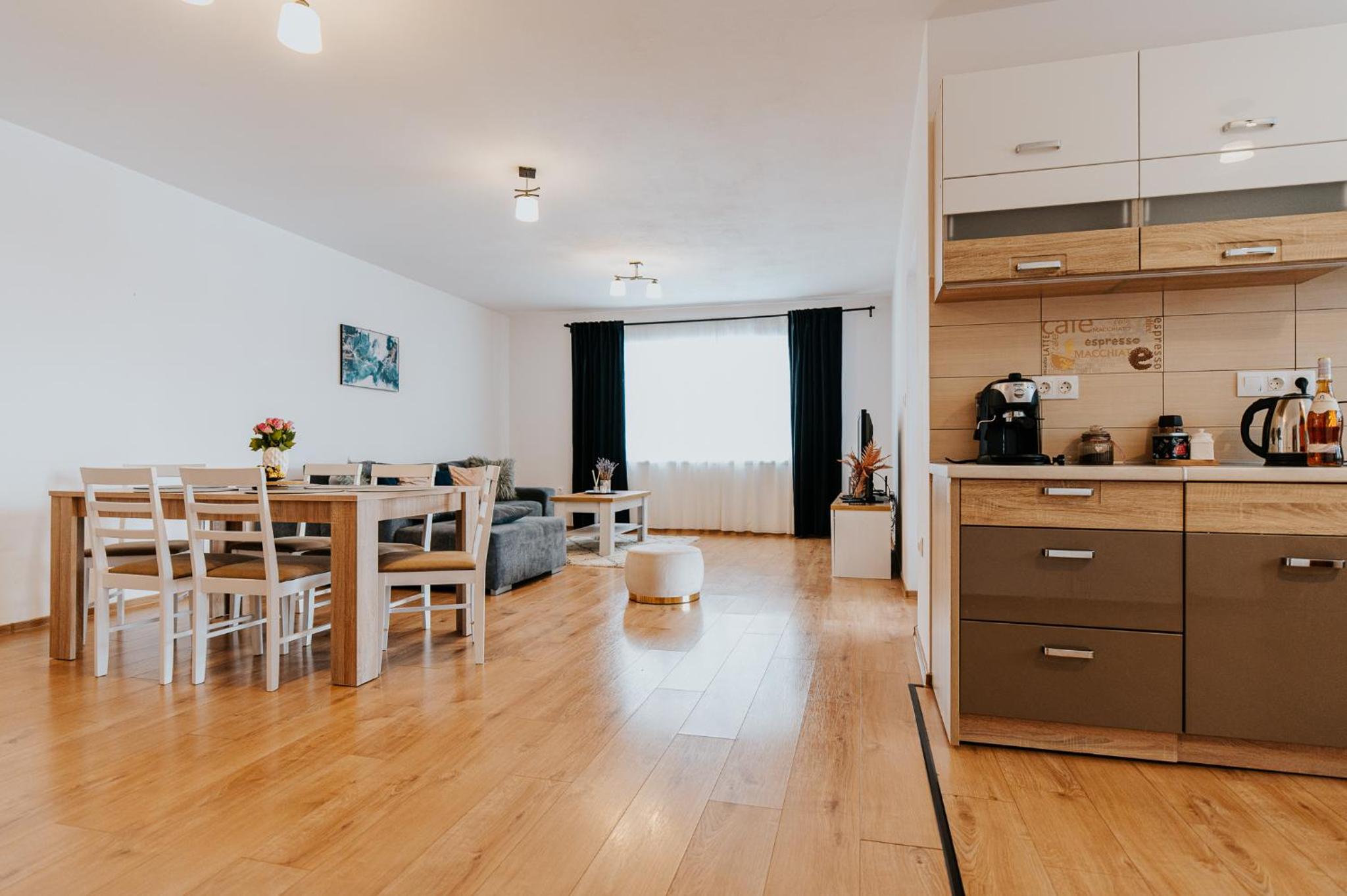 Lotus Apartman II view 4