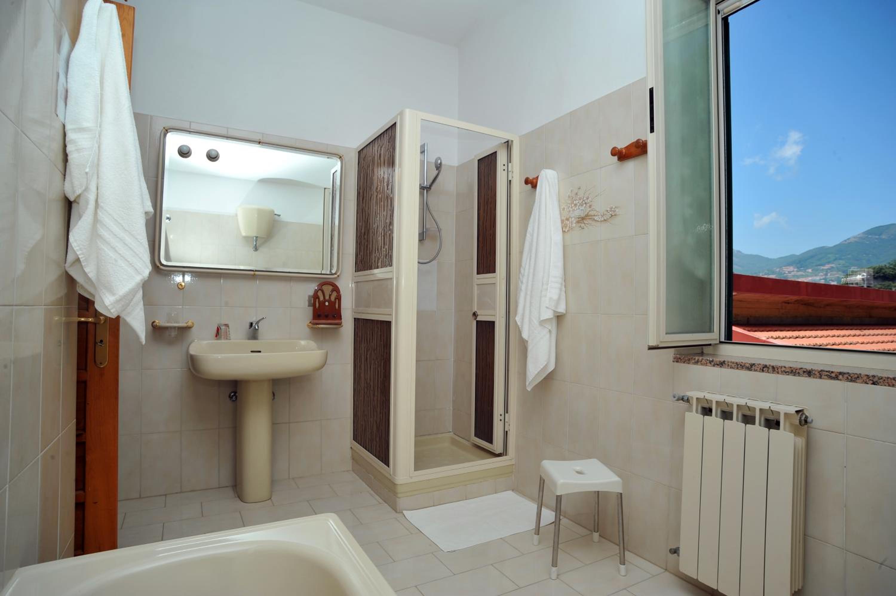 Photo 30