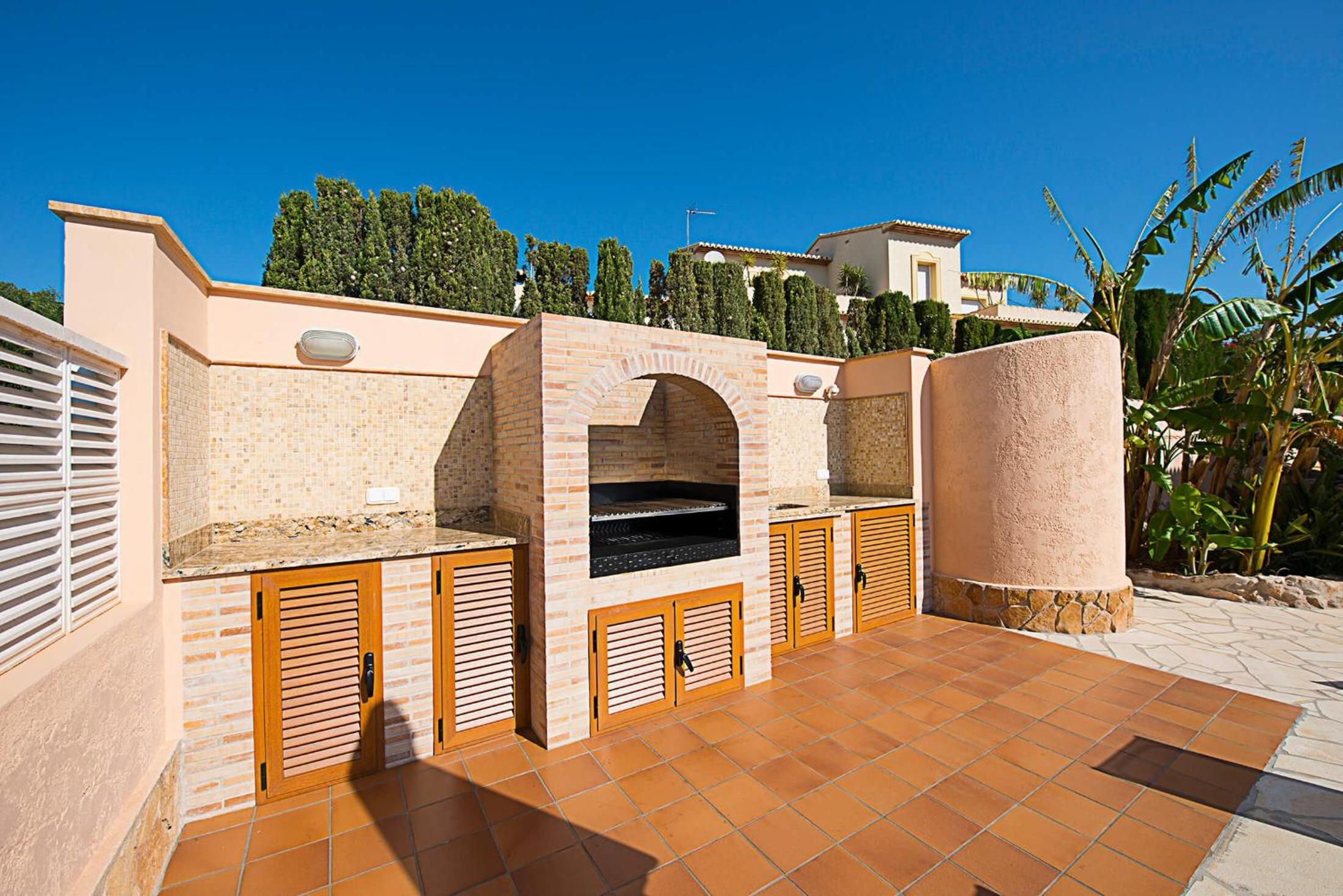 Villa Almendros - PlusHolidays view 4