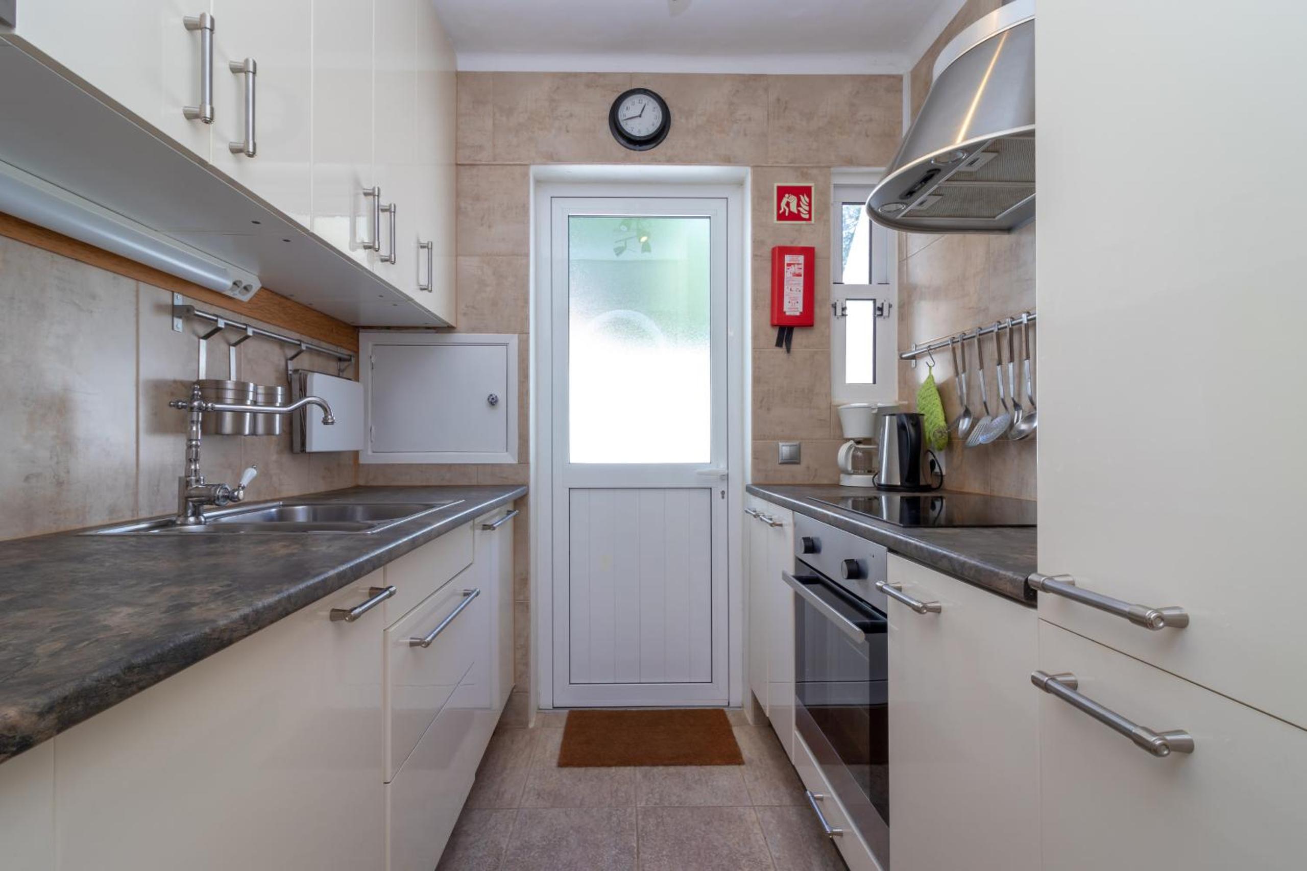 Carvoeiro Vacations - Casa Cinquenta e Um - Property Image 13