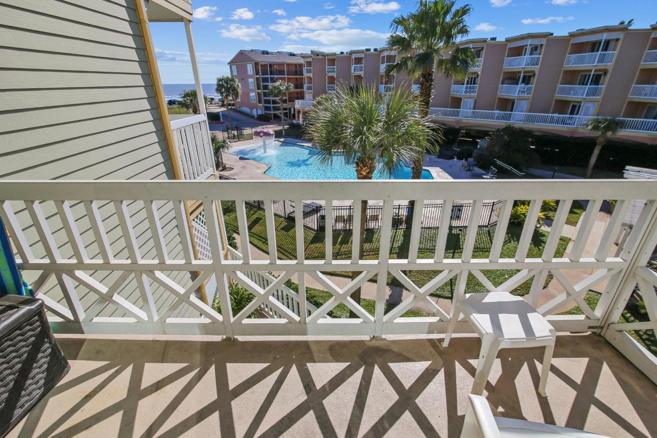 Galveston Vacations - Victorian 3206-Relax by the Beach - Property Image 1