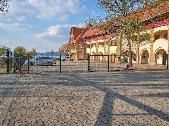 Strand Apartman