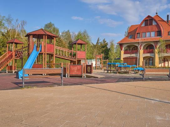 Strand Apartman