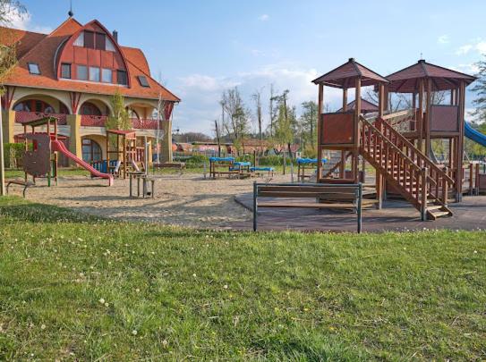 Strand Apartman