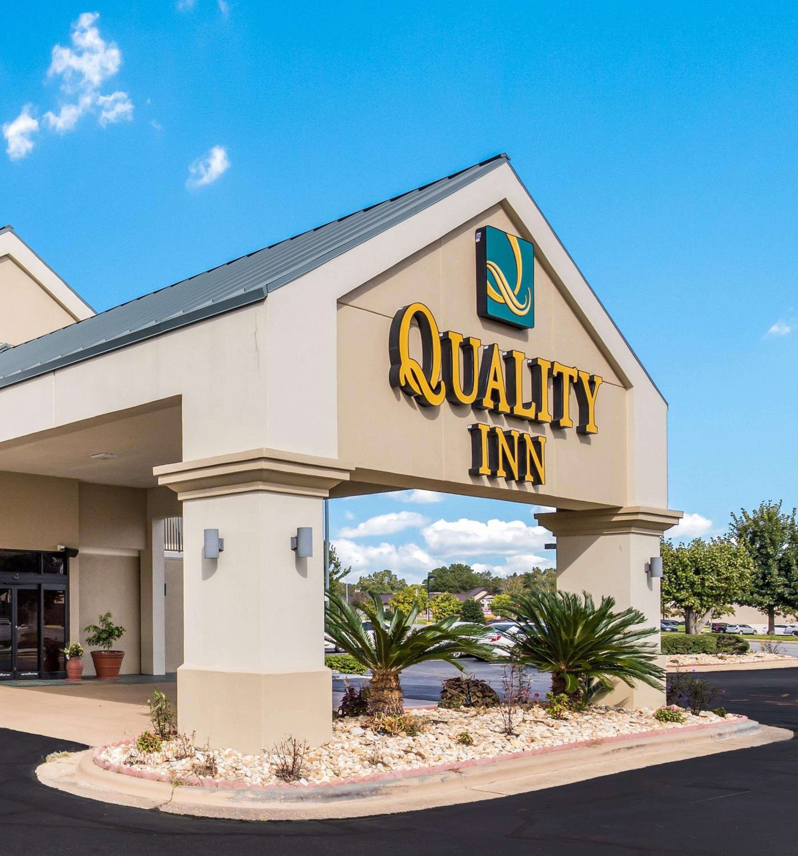 Albany Vacations - Quality Inn Albany - Property Image 1