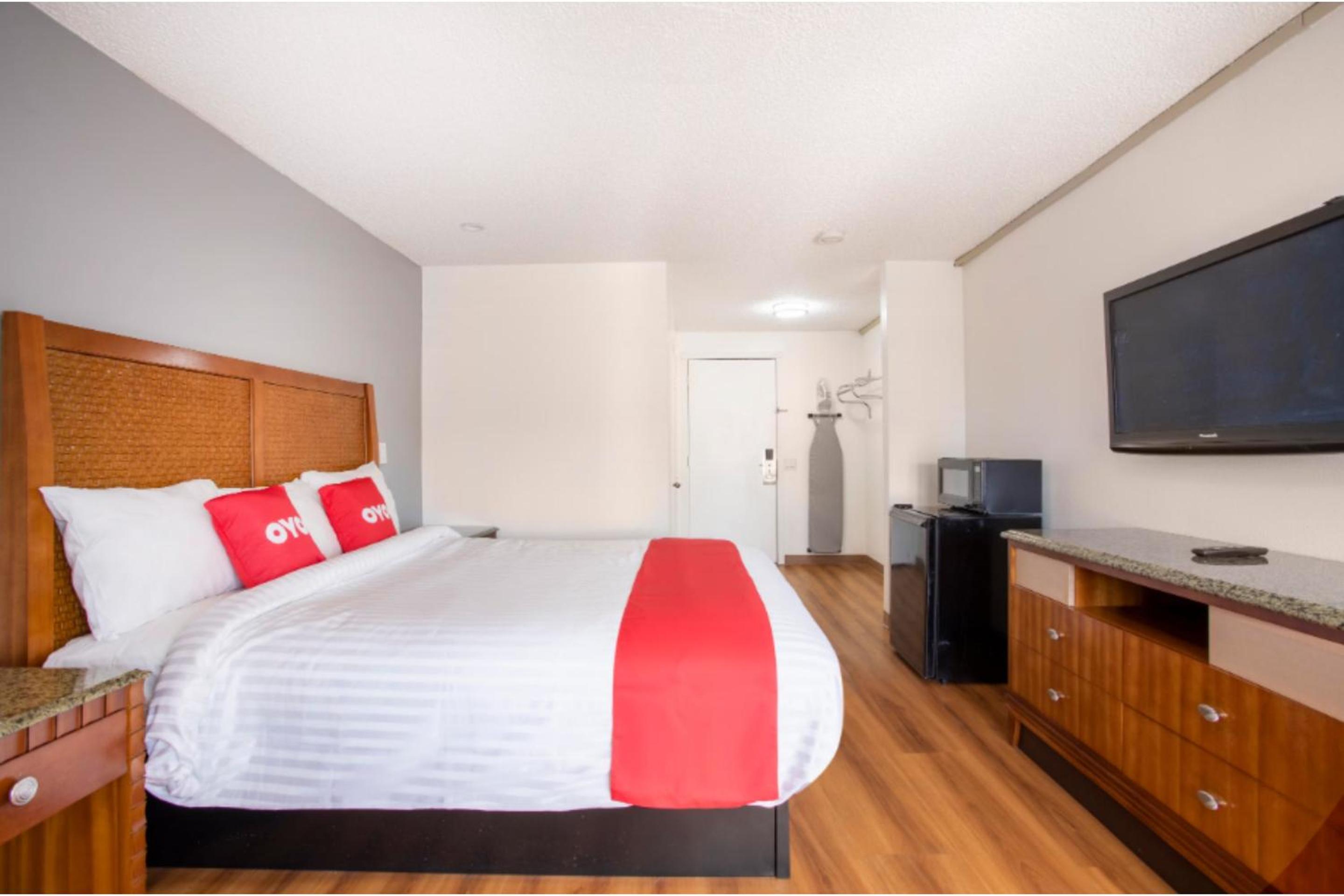 Hotel Palmdale - Antelope Valley -Listing Partner