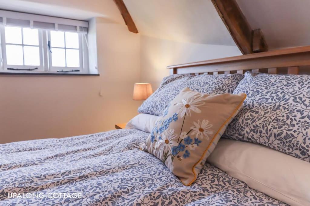 UpAlong Cottage - HiddenDevon view 4