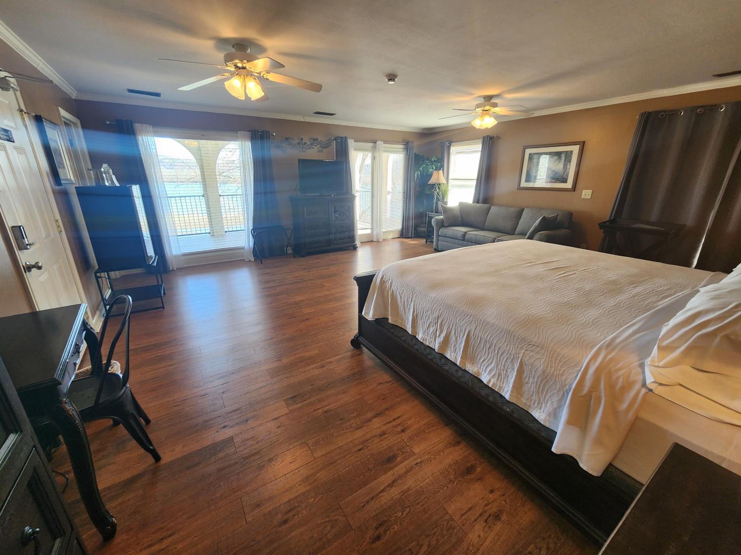 Tennessee Room at Tennessee RiverPlace view 3
