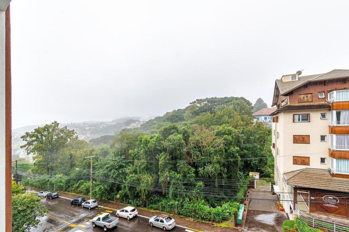 Rosa Edifício Villa Rossa
