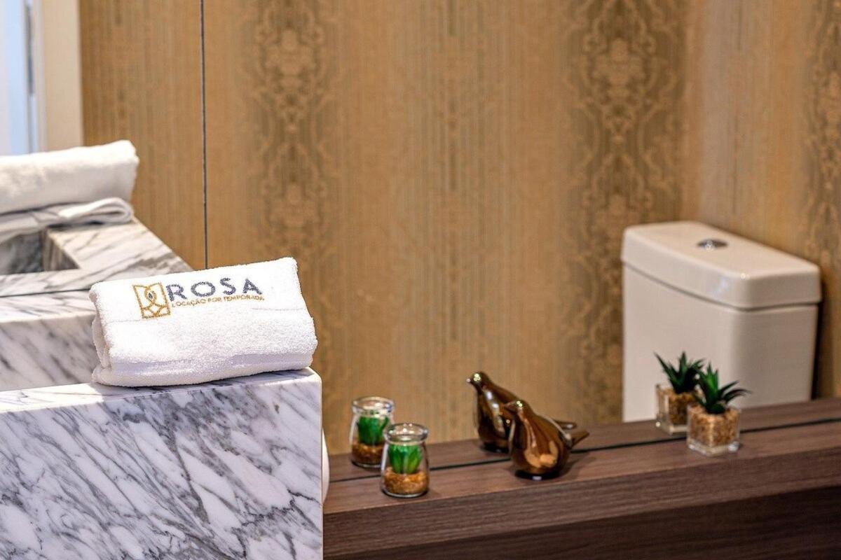 Rosa Edifício Villa Rossa