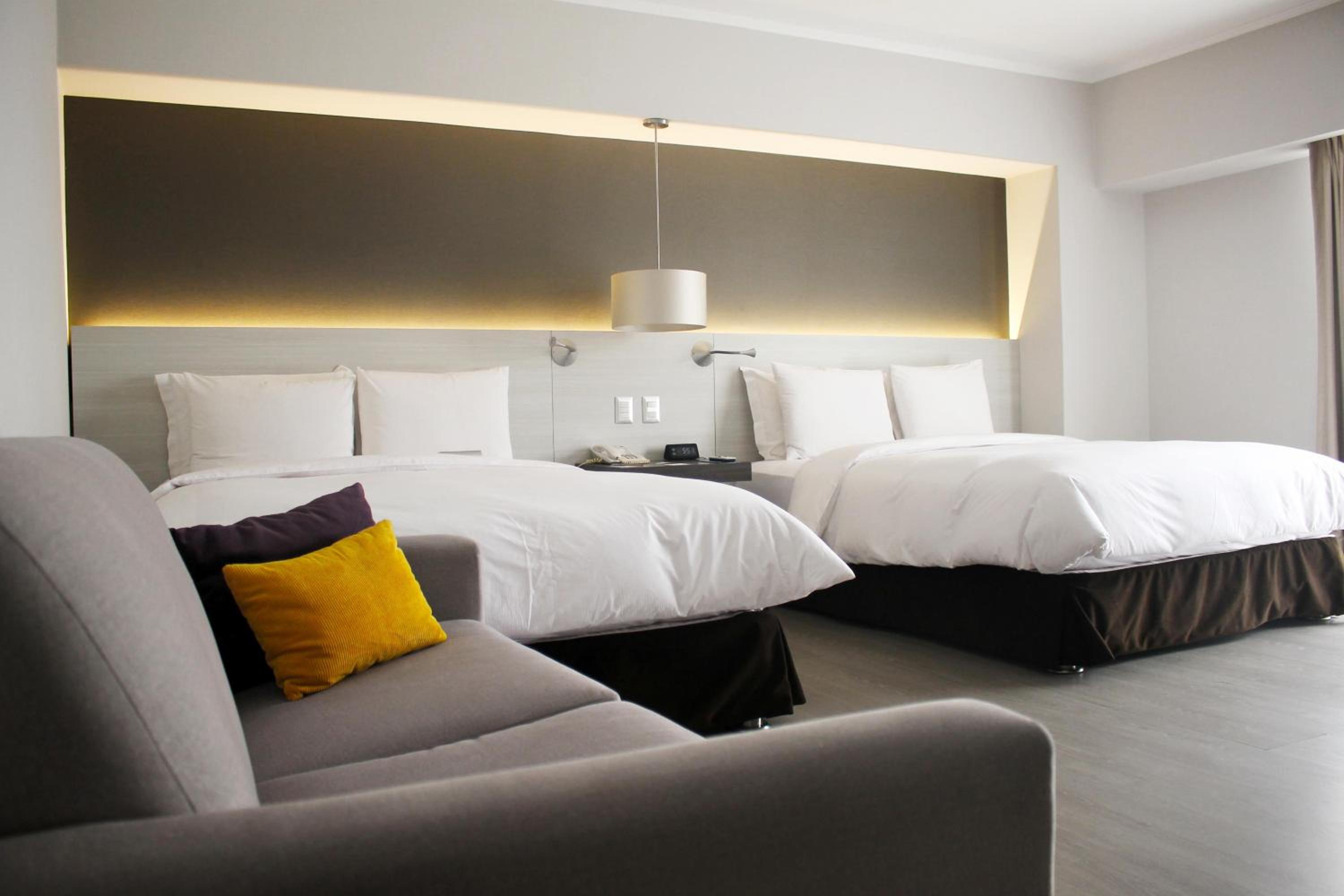 Sol de Oro Hotel & Suites
