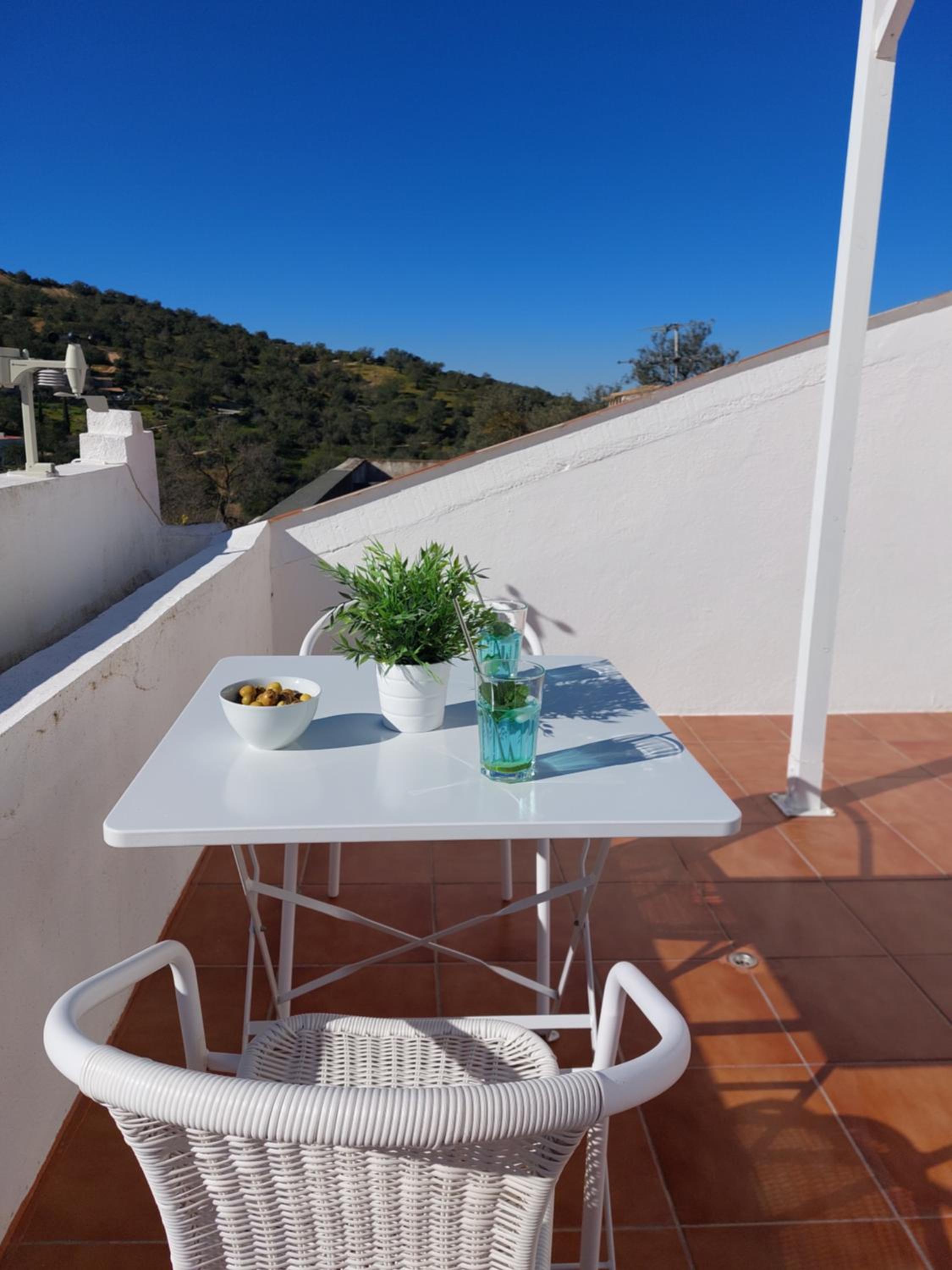 "Casa Oliveiras" studio avec terrasse et piscine view 4