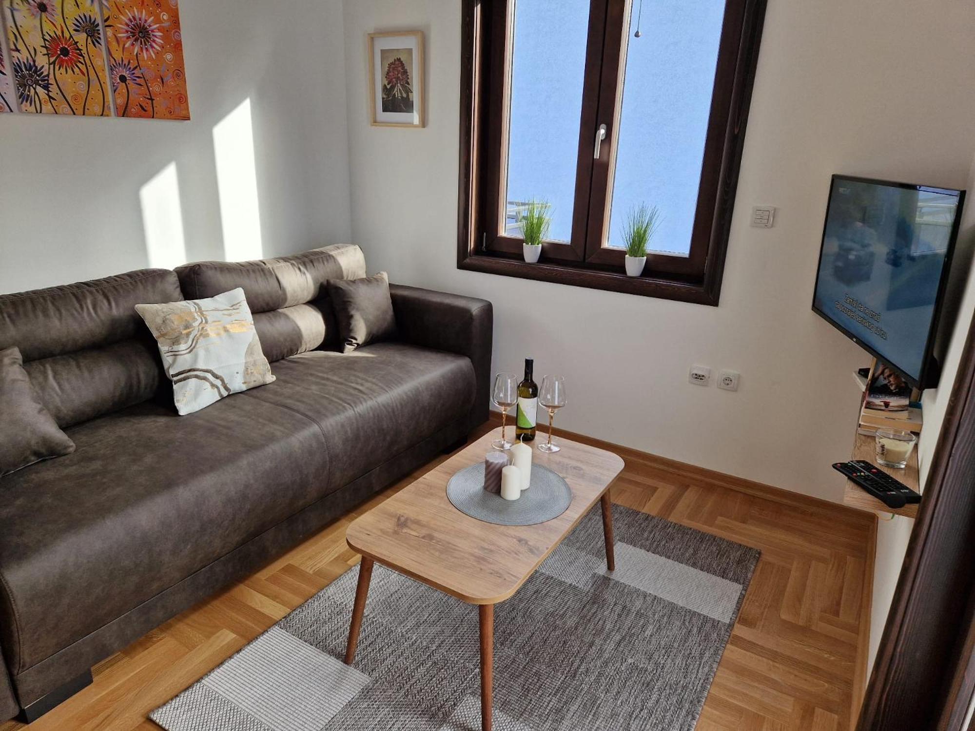 MB LUX view 2