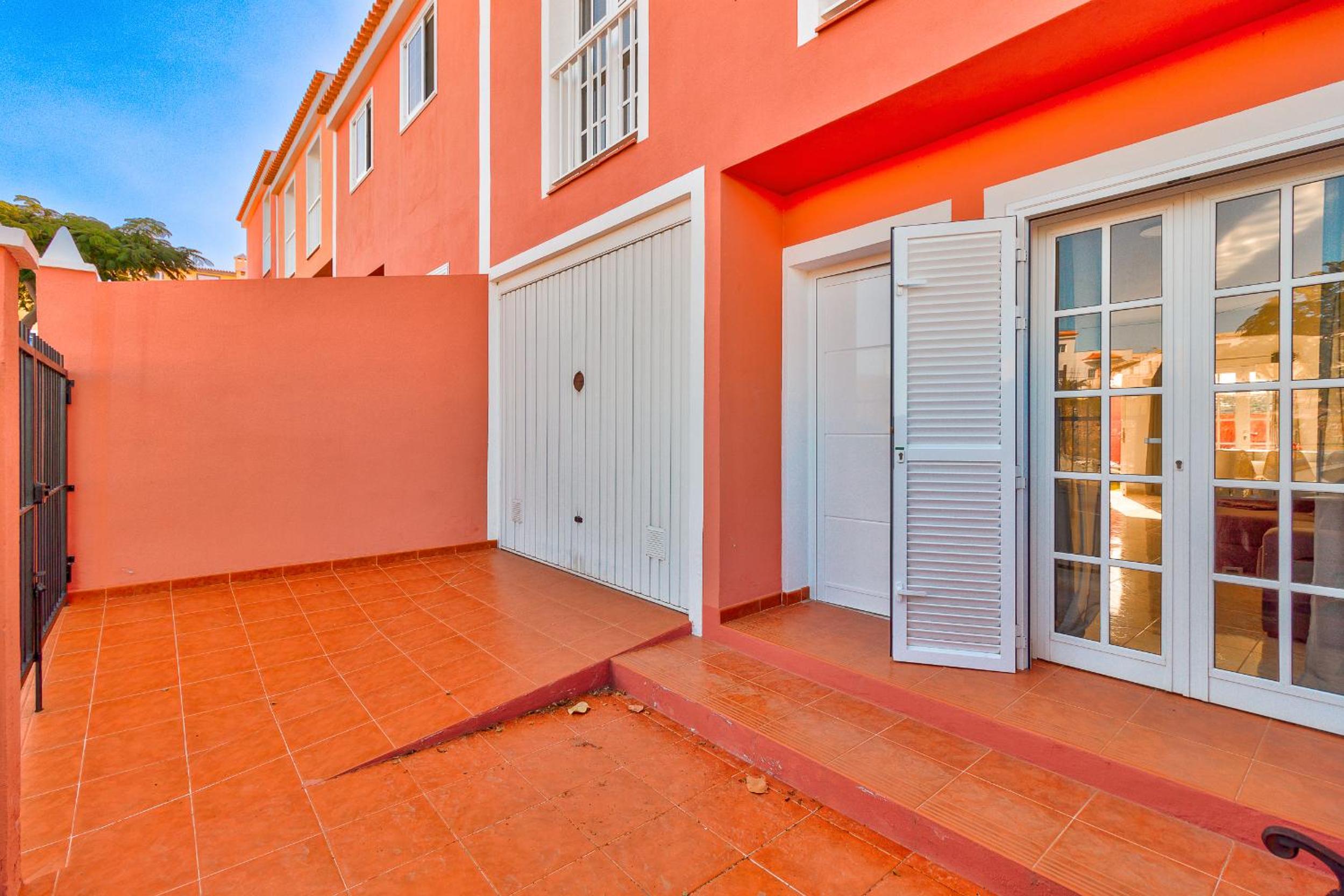 Bonita Casa Nina con Jacuzzi By Paramount Holidays