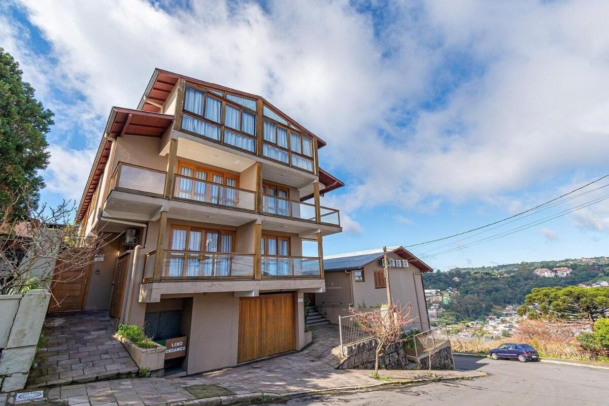 Rosa Edifício Lés Residénce